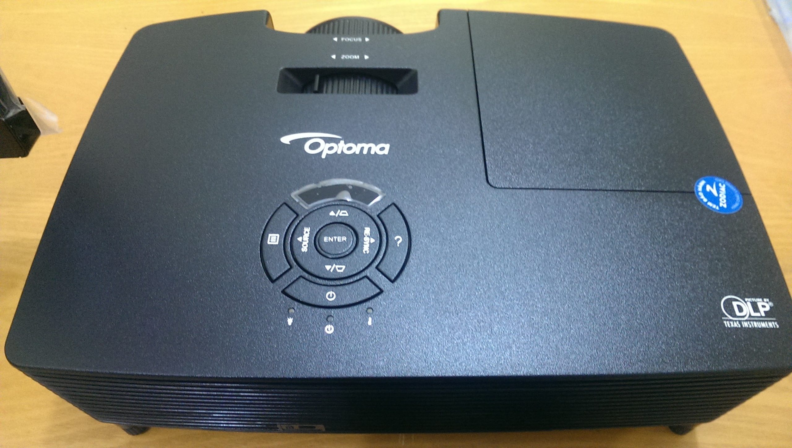 Optoma W312 (99%)