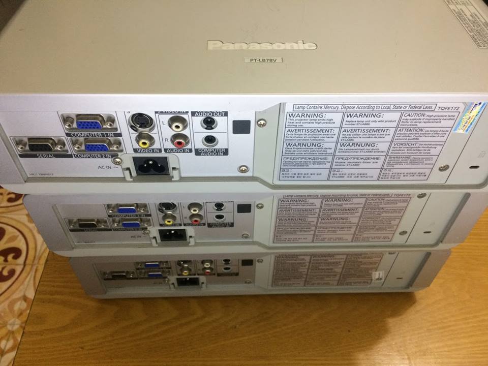 Panasonic PT-LB78V - Ảnh 3