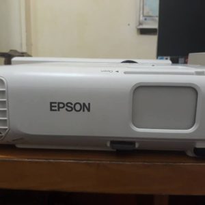 EPSON EB-S03