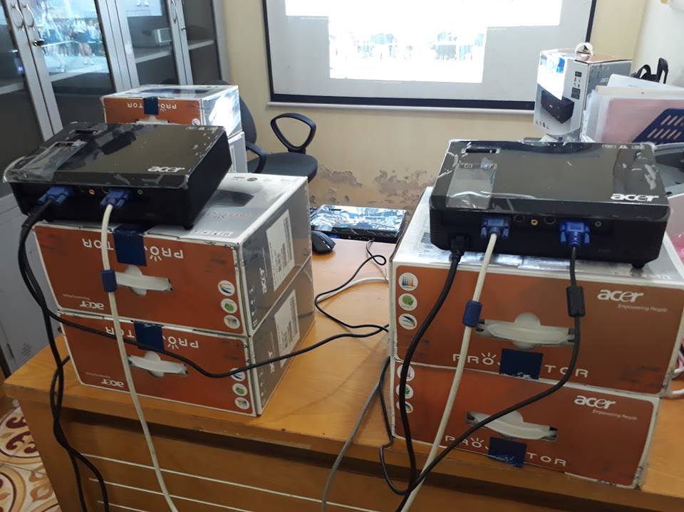 Máy chiếu acer X1261 - Ảnh 3