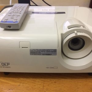 Máy chiếu Mitsubishi XD280U-G