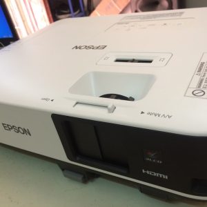 Máy chiếu EPSON EB-2040 mới 98%
