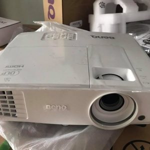 Máy chiếu BenQ MX528