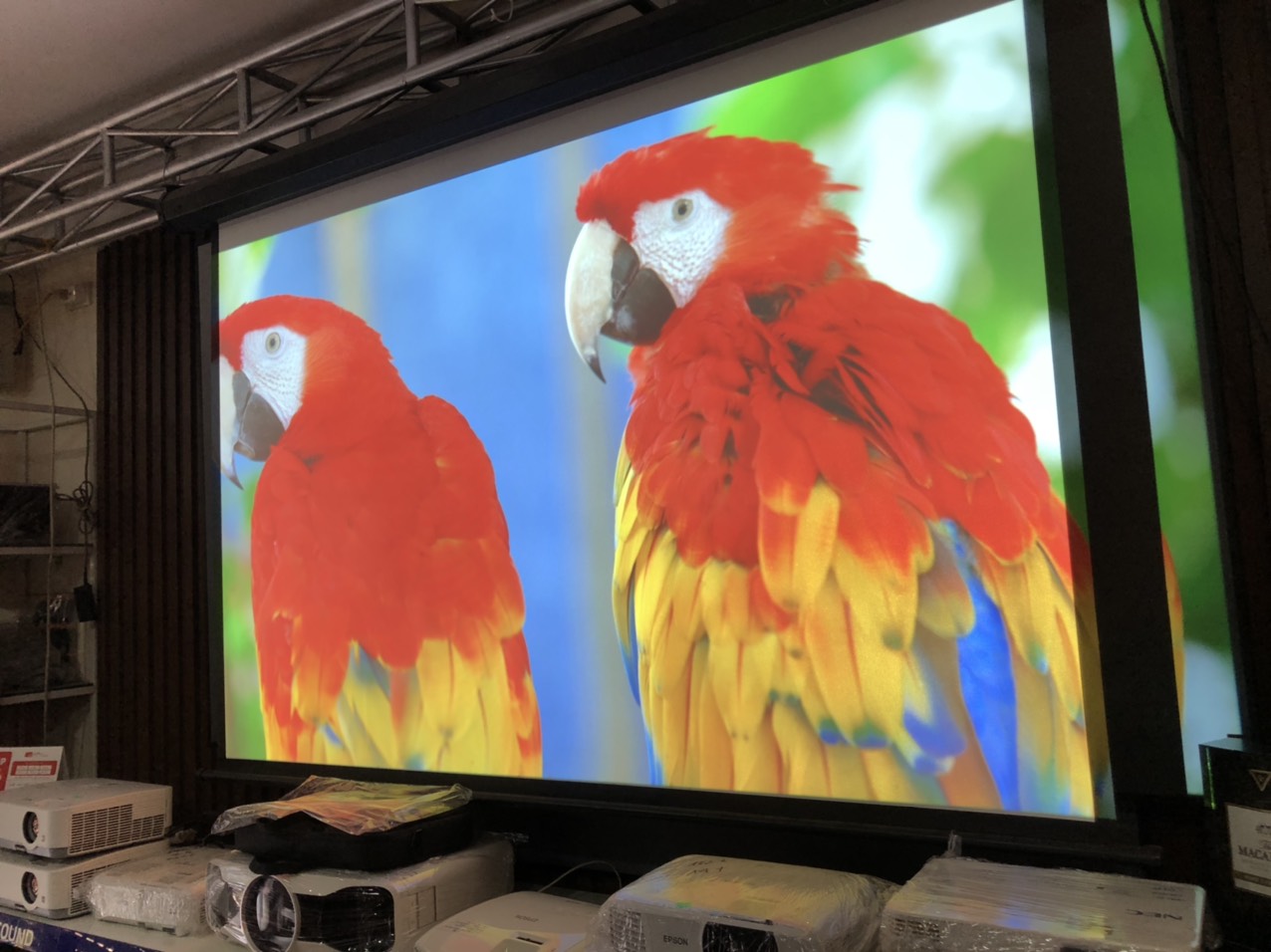 Máy chiếu HD Epson EB-1875W (Like new 99,9%) - Ảnh 5