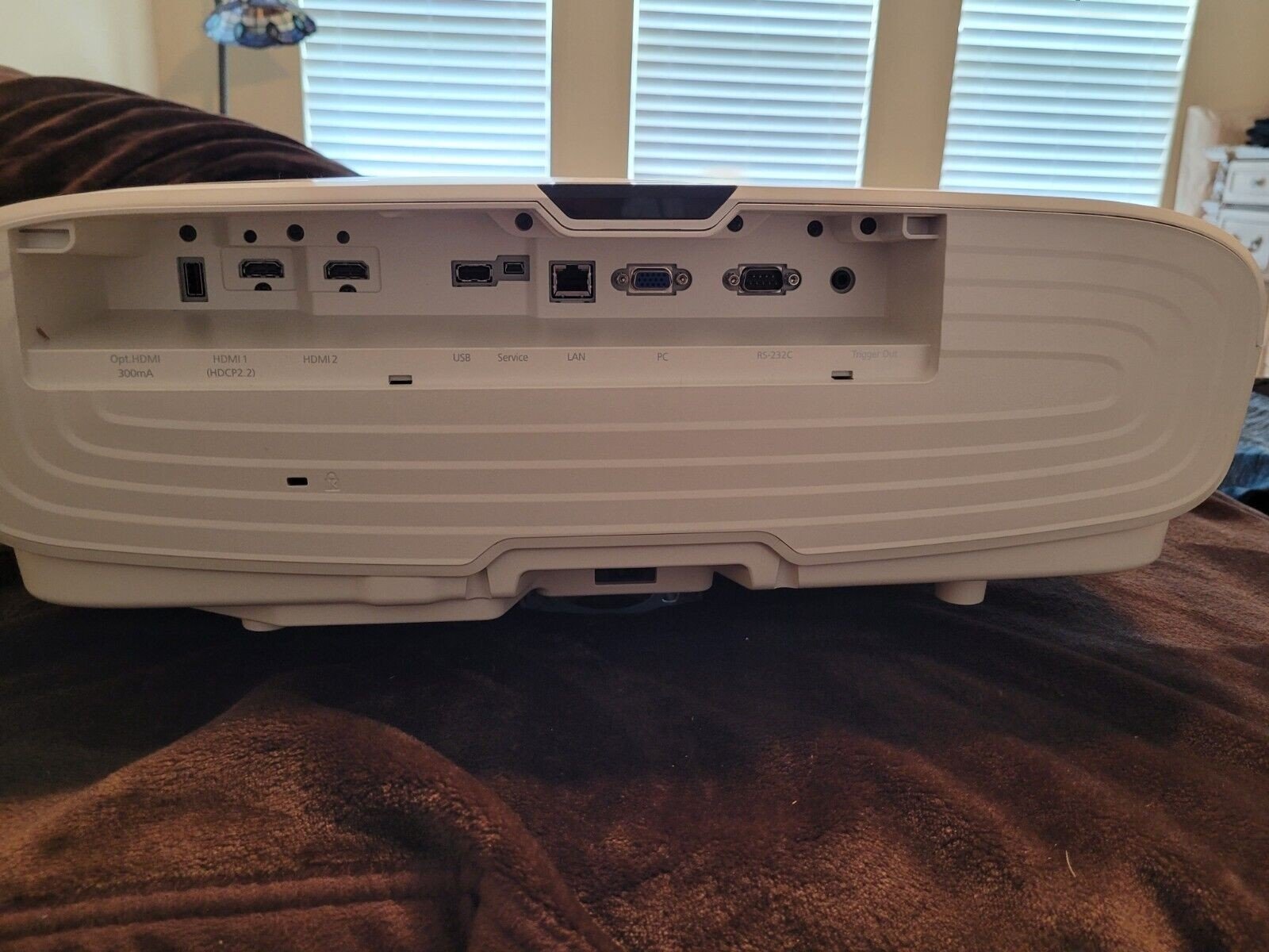 Máy chiếu Home Cinema 4000 4K (Like new) - Ảnh 2