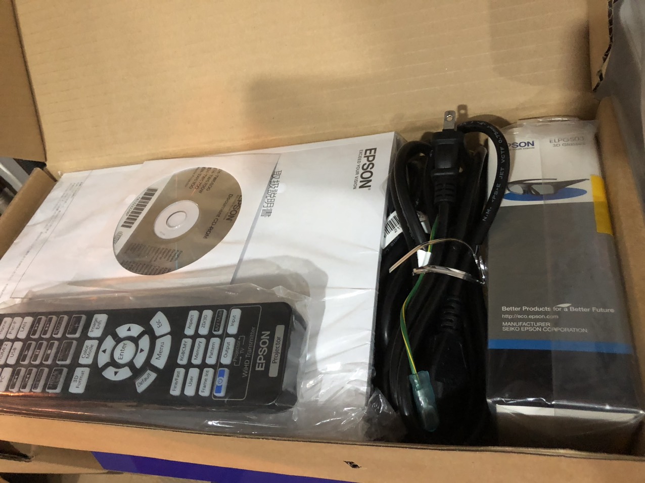 Máy chiếu EPSON EH-TW6700W Full HD 3D - Ảnh 4