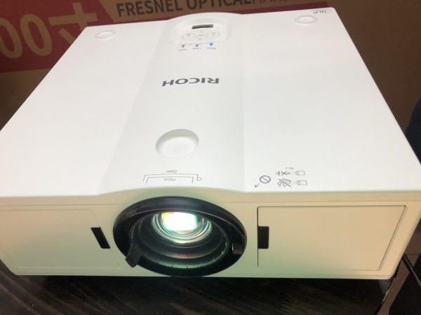 Máy chiếu Laser Full HD Ricoh PJ WUL5670 (likenew) - Ảnh 3