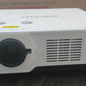 Máy chiếu Ricoh PJ WUL6760