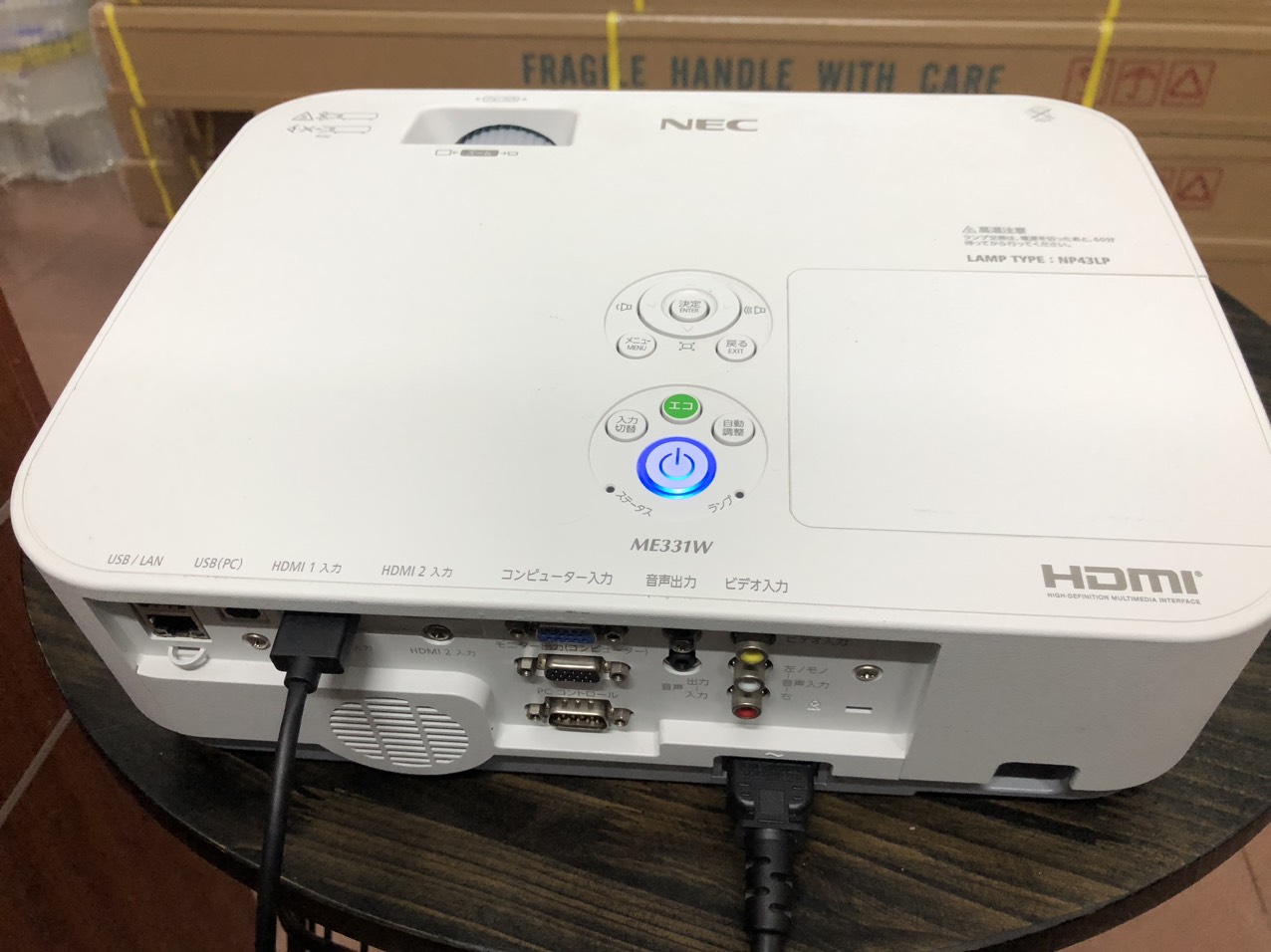 Máy chiếu NEC NP-ME331W (likenew 99%)