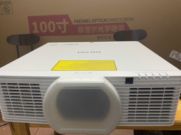 Máy chiếu Laser Full HD Ricoh PJ-WUL6480