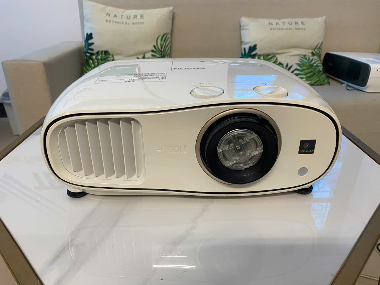 Máy chiếu Epson EH-TW6700W (Likenew)