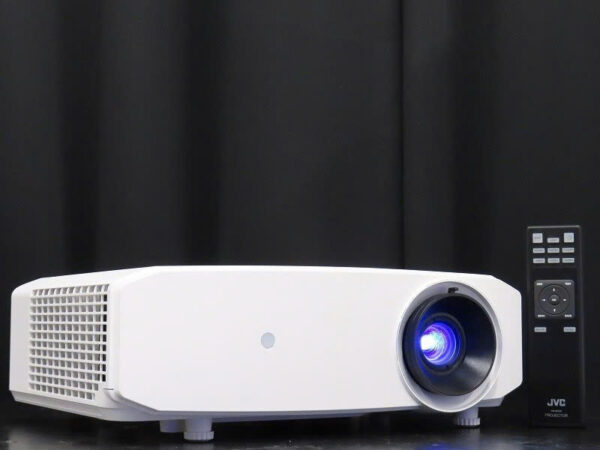 Máy chiếu 4K Laser JVC LX-NZ3 Like new