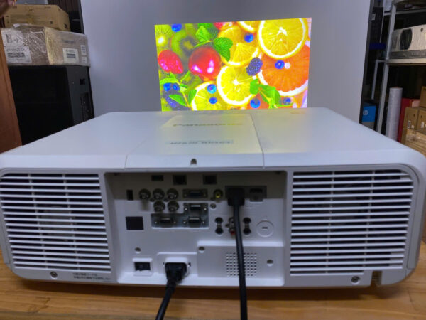 Máy chiếu Laser Panasonic PT-MZ670 Full HD (likenew) - Ảnh 3