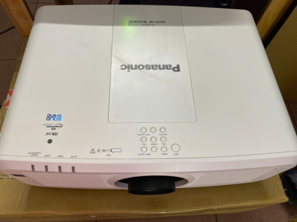 Máy chiếu Laser Panasonic PT-MZ670 Full HD (likenew) - Ảnh 2