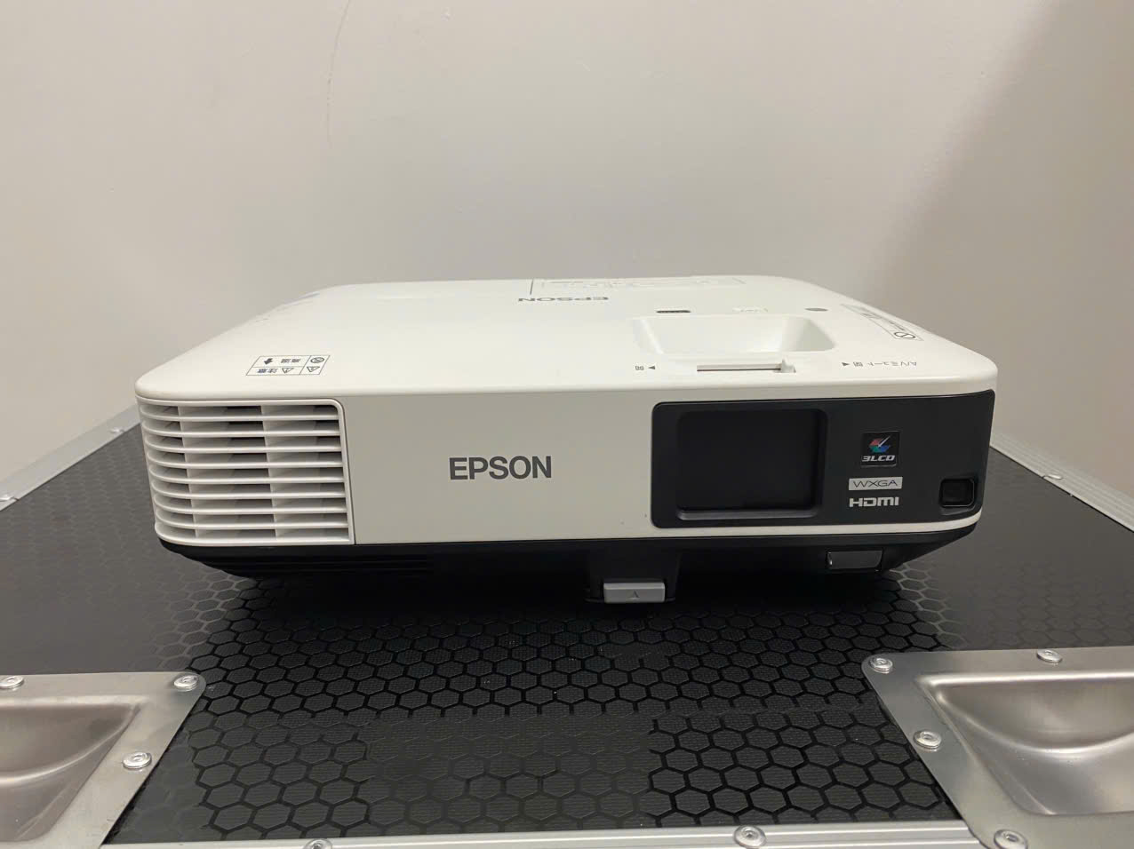 Máy chiếu EPSON EB-1975W (Likenew)